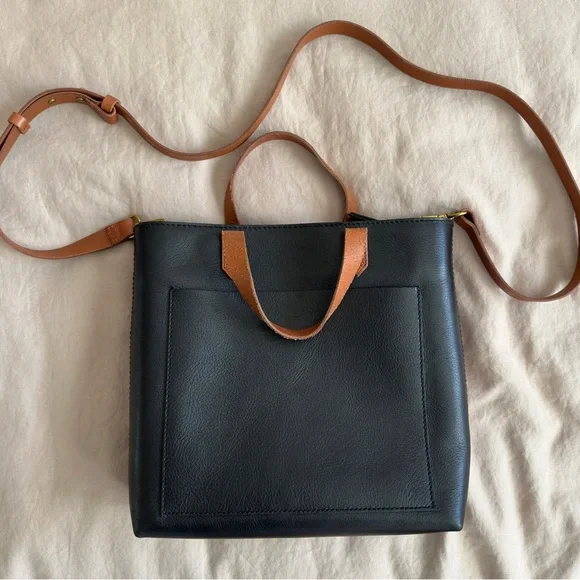 Madewell Small Transport Crossbody Bag in Black and English Saddle - Picture 1 of 10